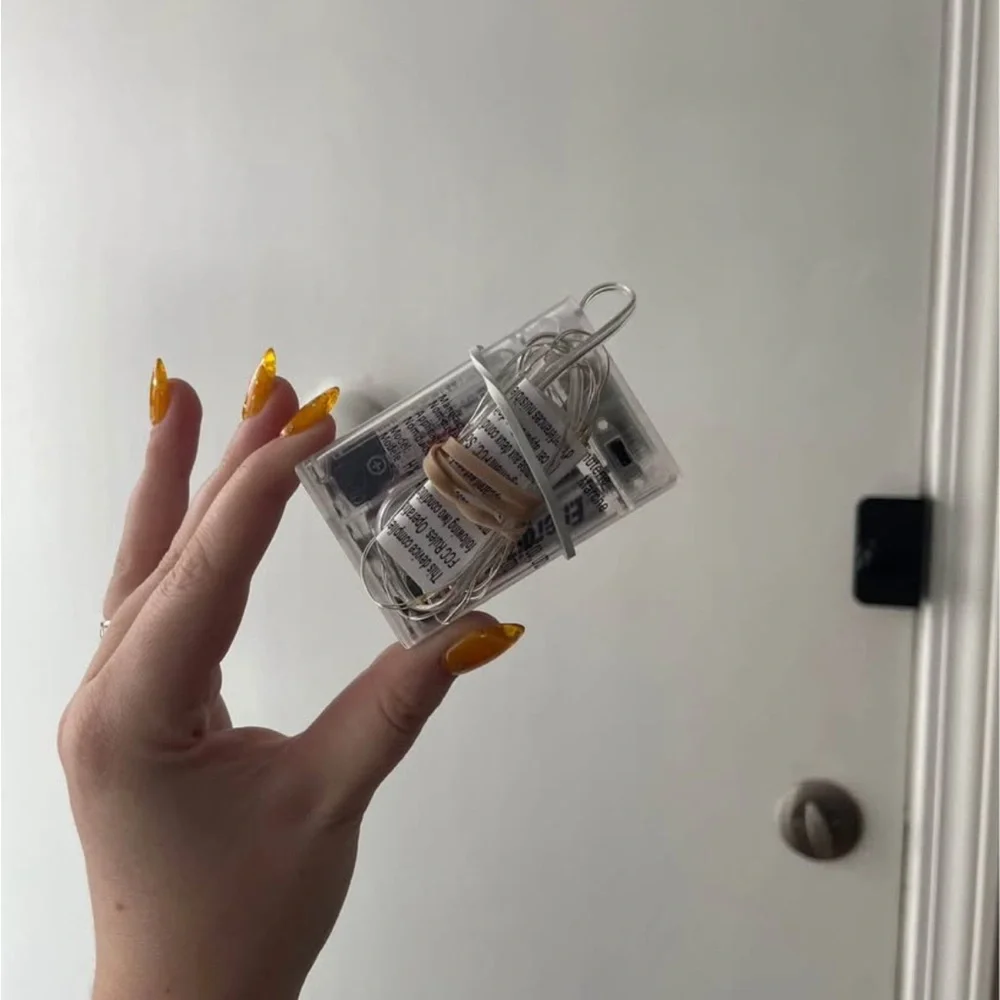 6 SETS OF FAIRY LIGHTS WITH 18 BATTERIES INCLUDED! - Picture 2 of 3